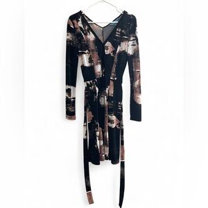 Elegant Abstract Print Long Sleeve Dress